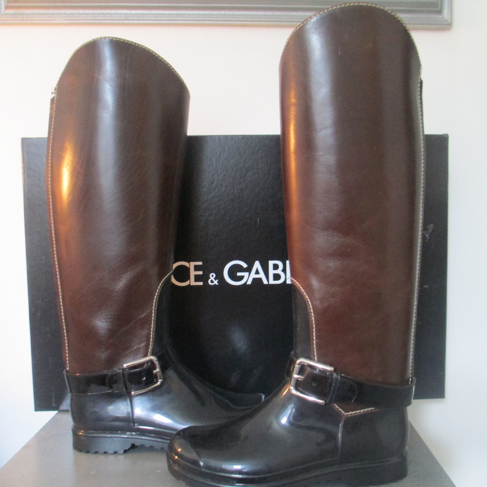 (NWT) Dolce & Gabbana, Riding Boots, Leather w/Rubber & Patent  Size 6,